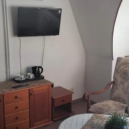 Dworek Pod Herbem Gądkowice Esterno foto