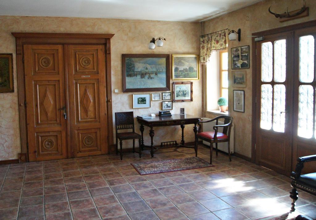 Dworek Pod Herbem Alloggio per agriturismo Gądkowice